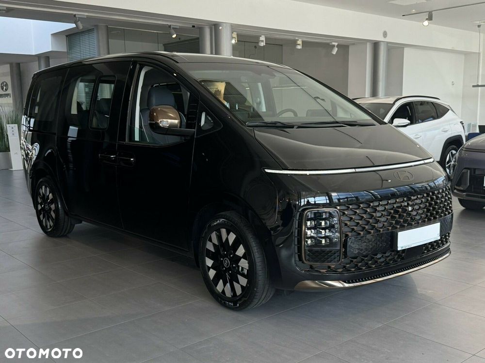 Hyundai Staria - 3