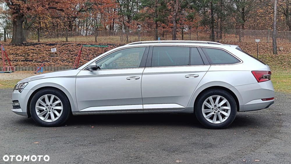 Skoda Superb 2.0 TDI DSG Premium Edition - 8