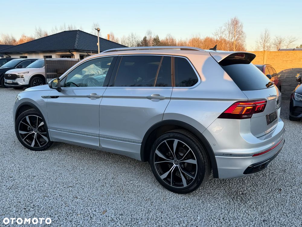 Volkswagen Tiguan - 11