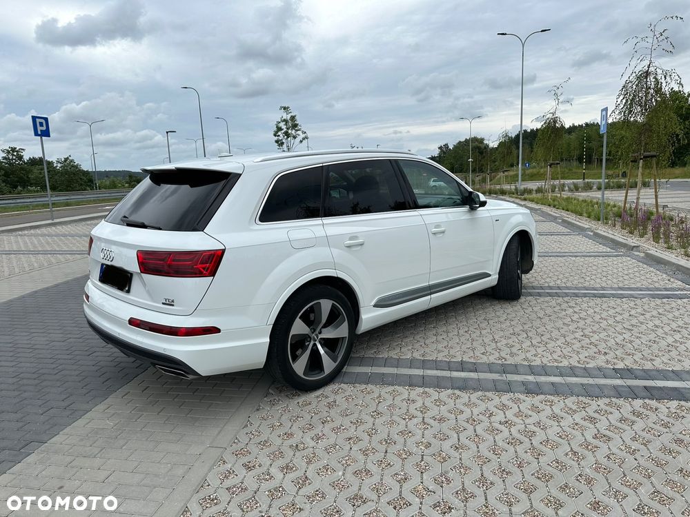 Audi Q7 - 4