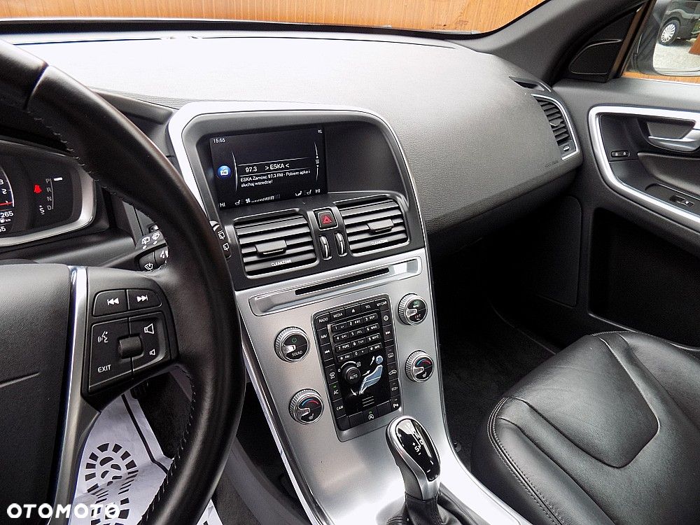 Volvo XC 60 D4 Geartronic Summum - 13