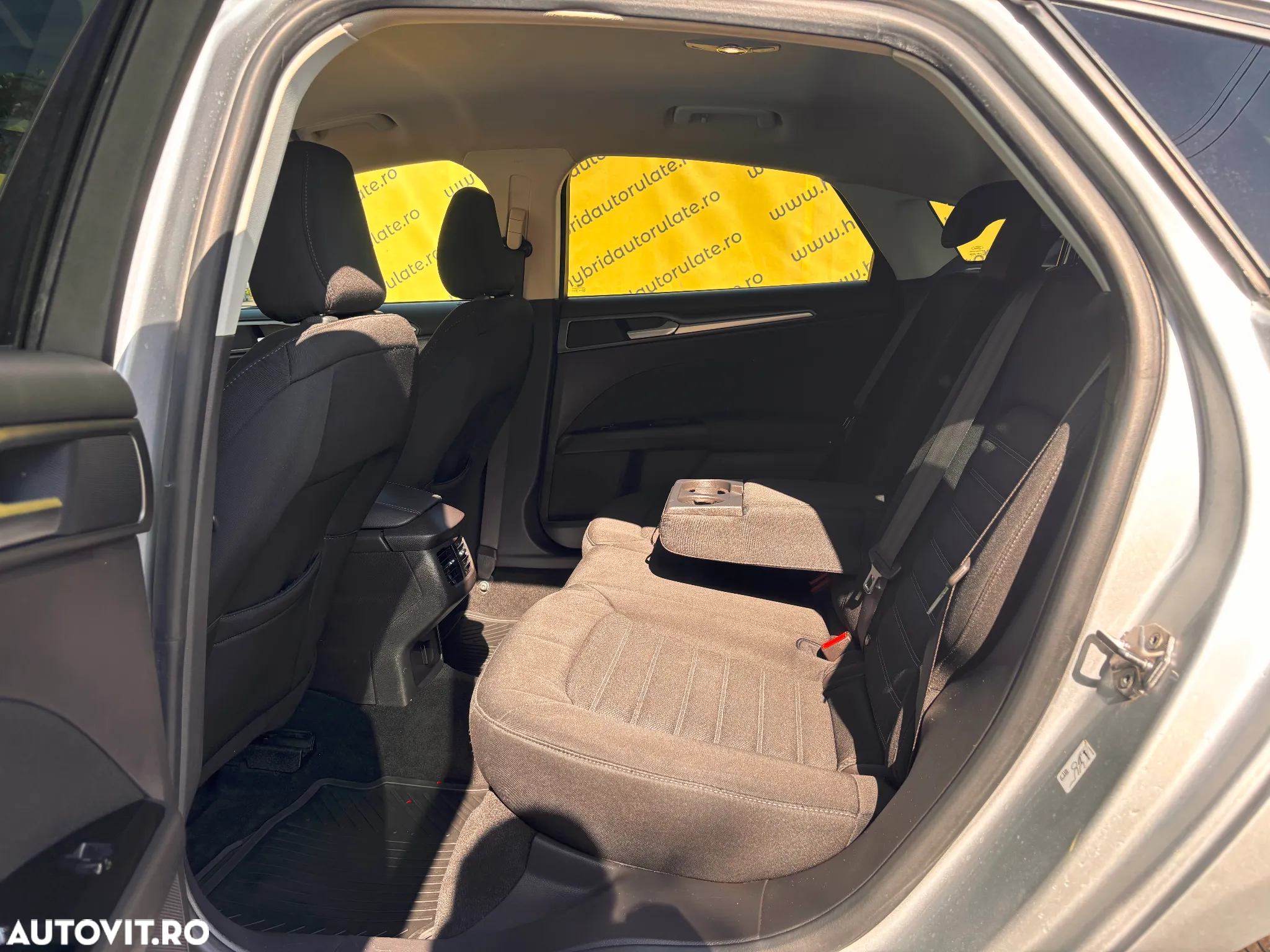 Ford Mondeo 2.0 TDCi Powershift Business - 29