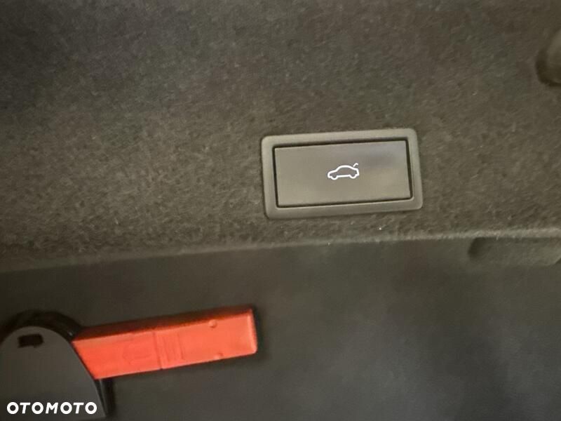 Volkswagen Passat - 23