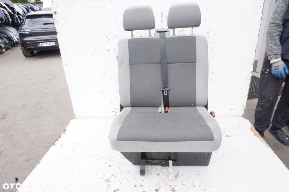 FOTEL KANAPA KIEROWCY VOLKSWAGEN TRANSPORTER T5 FL - 1