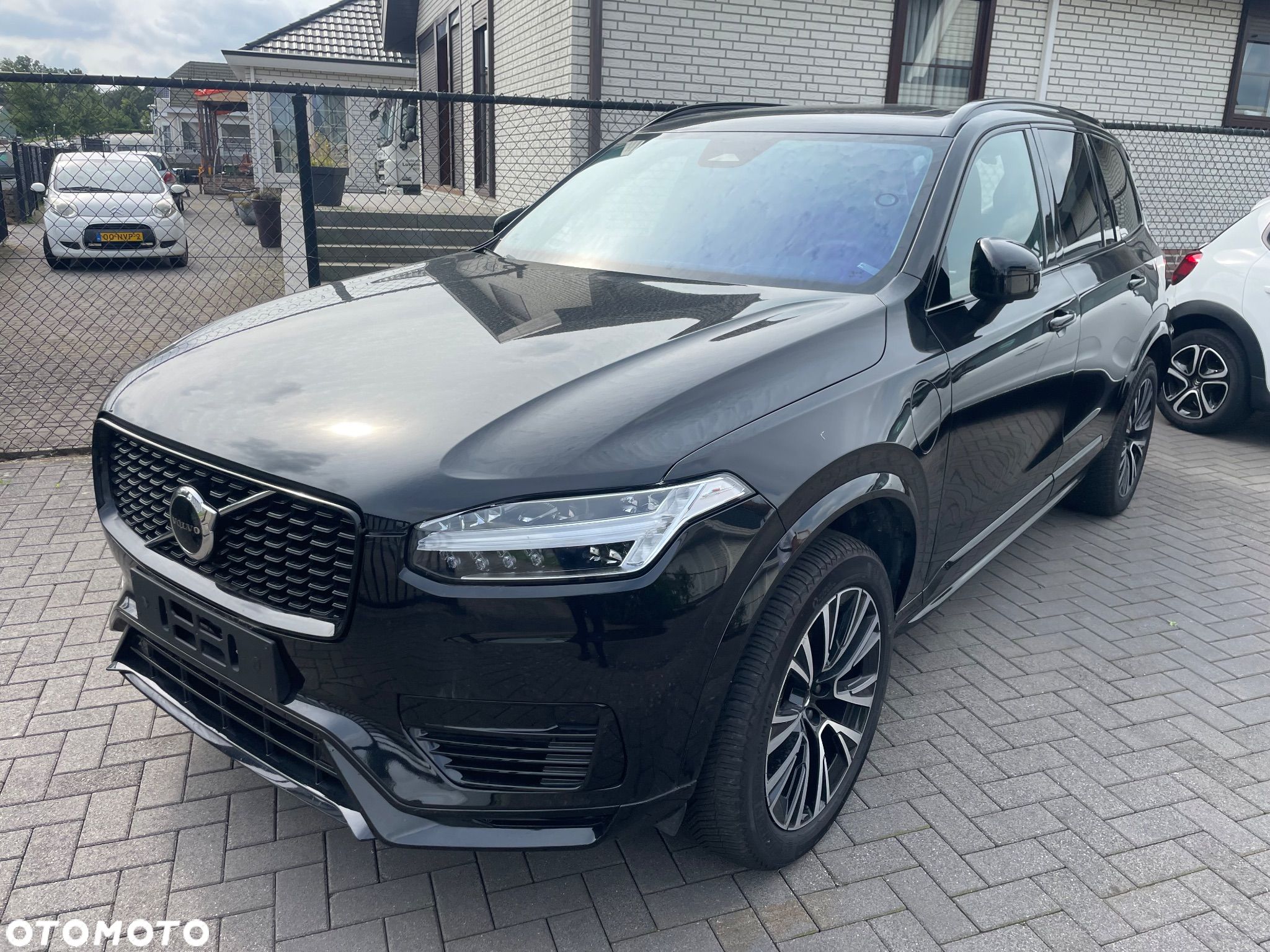 Volvo XC 90 - 1