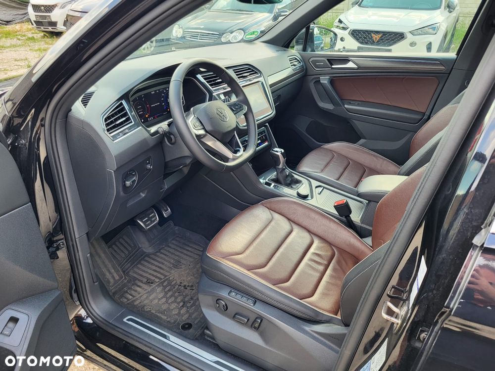 Volkswagen Tiguan 2.0 TDI SCR 4MotION DSG Elegance - 24