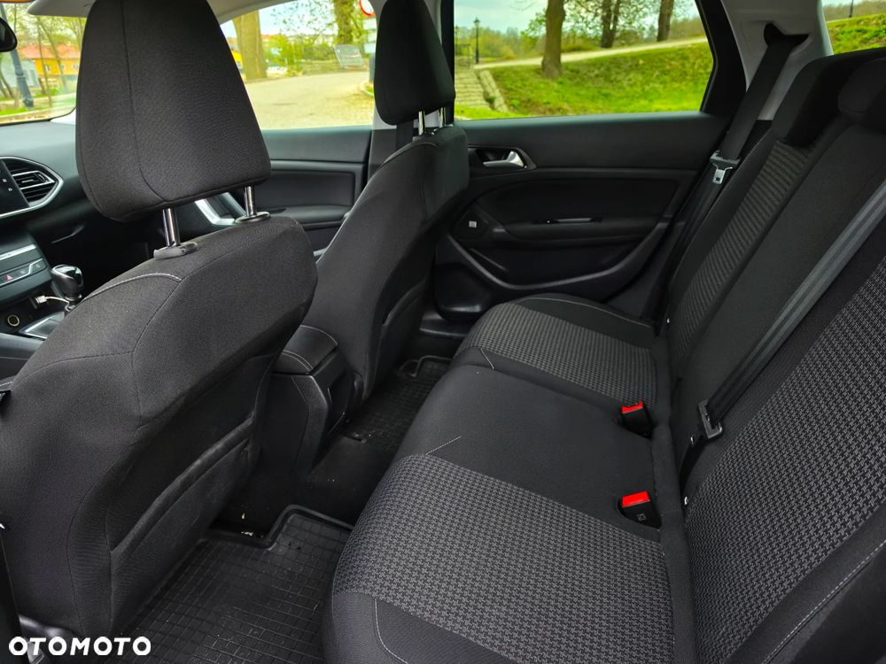 Peugeot 308 BlueHDi 130 Allure Pack - 14