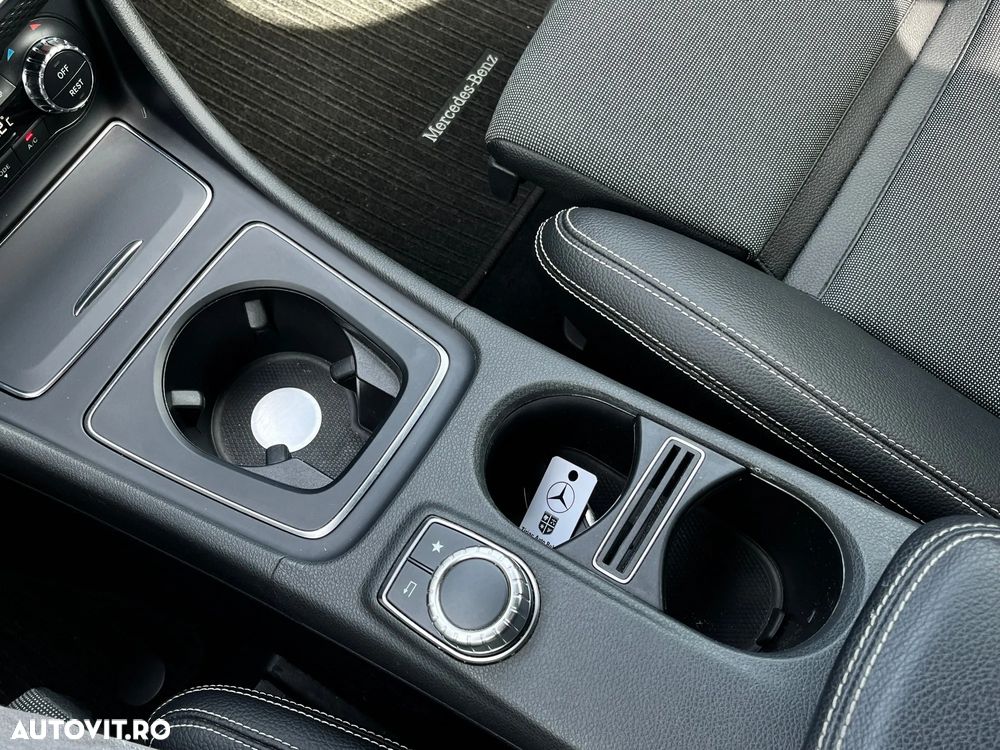 Mercedes-Benz A 200 7G-DCT - 21