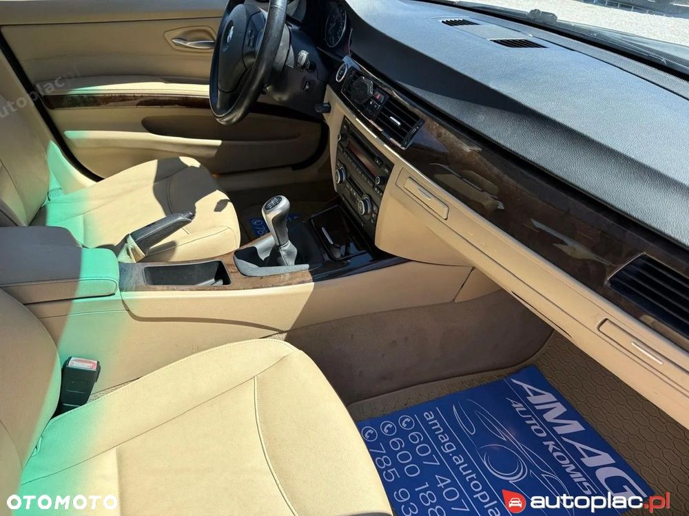 BMW Seria 3 328i - 24