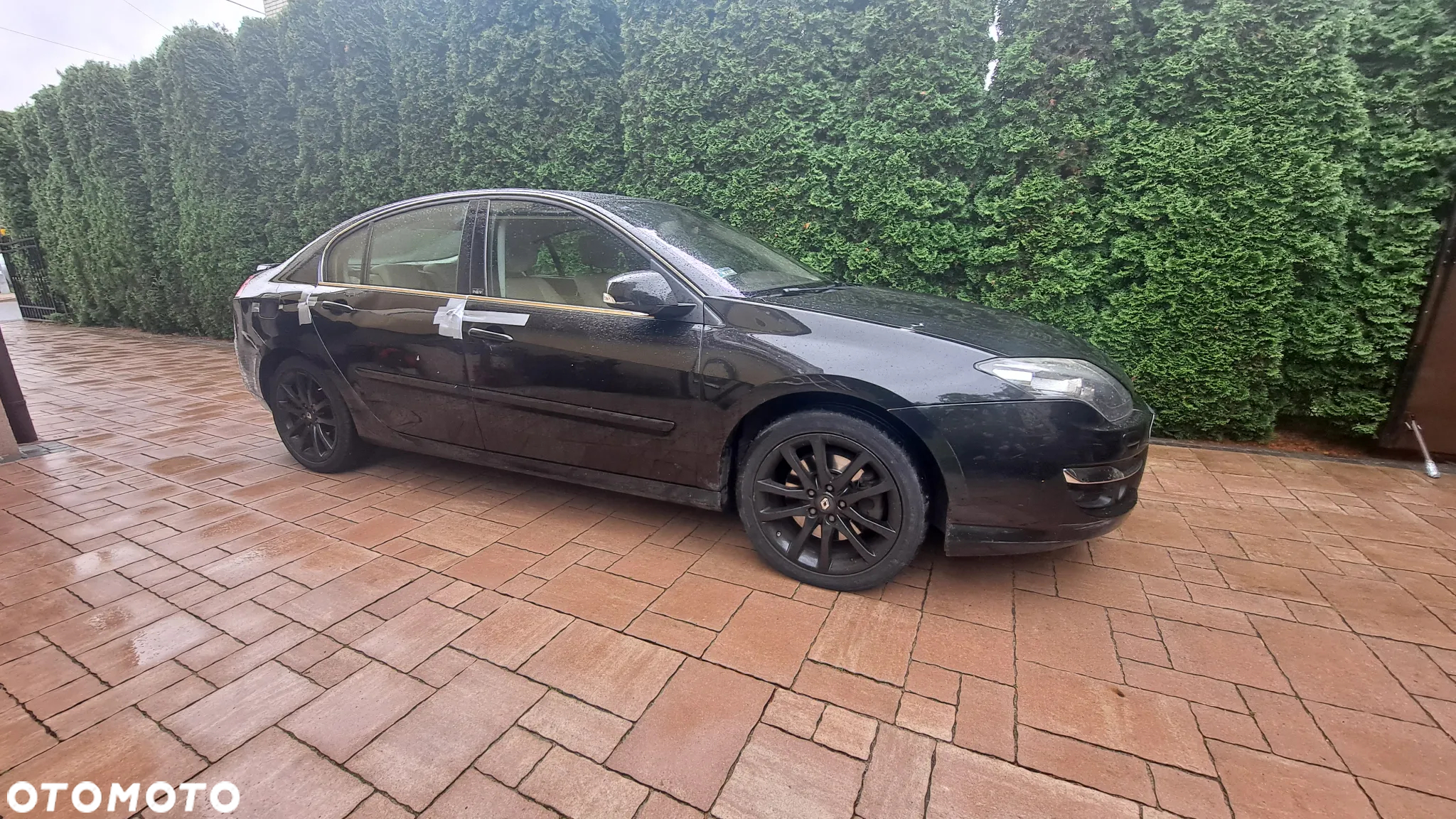 Renault Laguna 2.0 dCi Initiale - 4