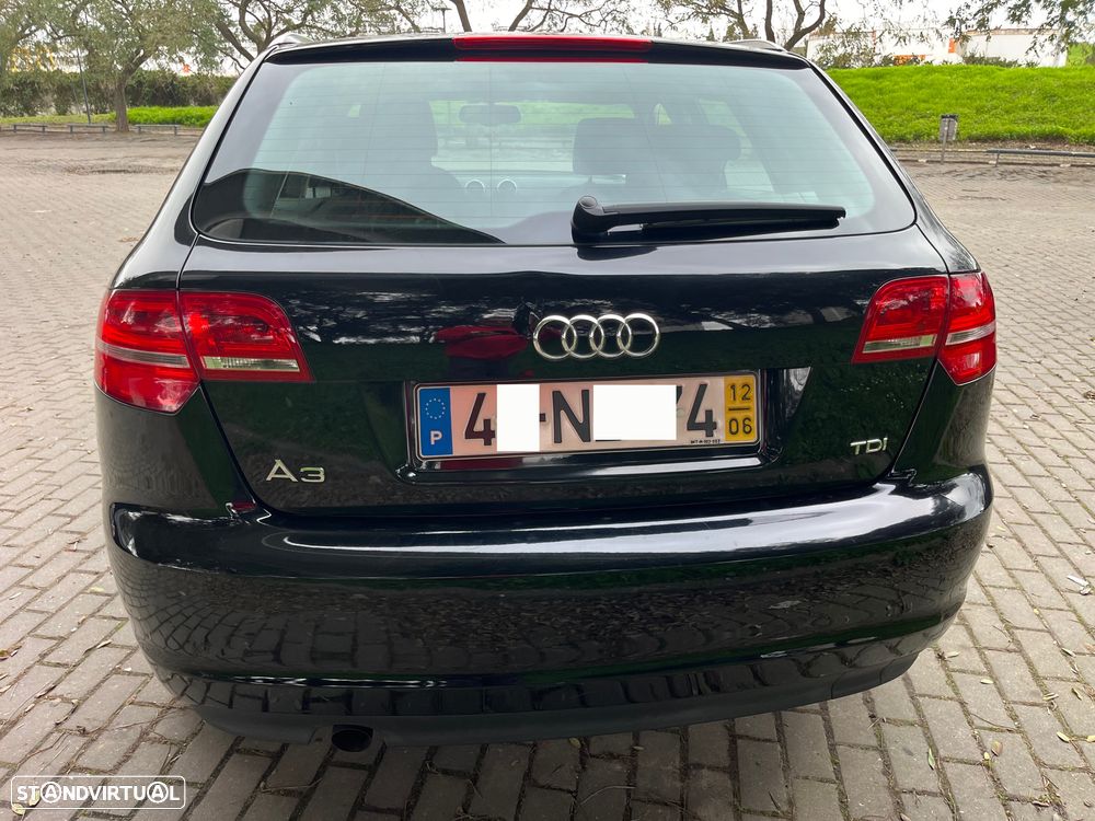 Audi A3 Sportback 1.6 TDI Sport - 4