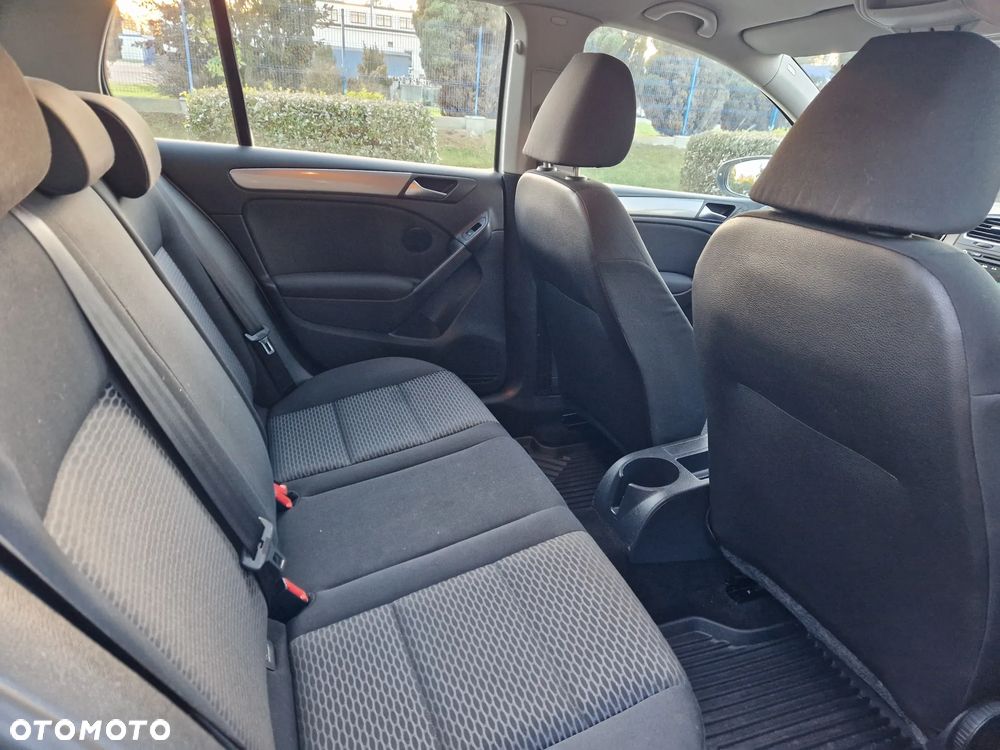 Volkswagen Golf - 17