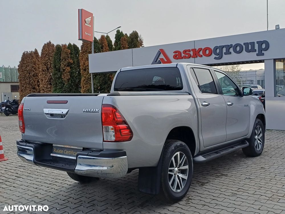Toyota Hilux 4x4 Double Cab A/T Invincible - 6