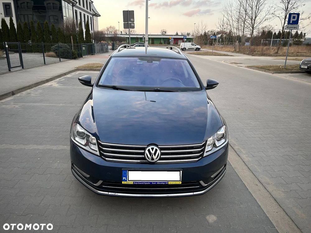 Volkswagen Passat 2.0 TDI Highline DSG - 8