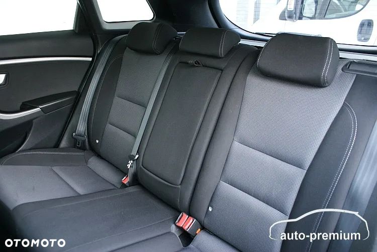 Hyundai i30 1.6 GDI BlueDrive Premium - 26