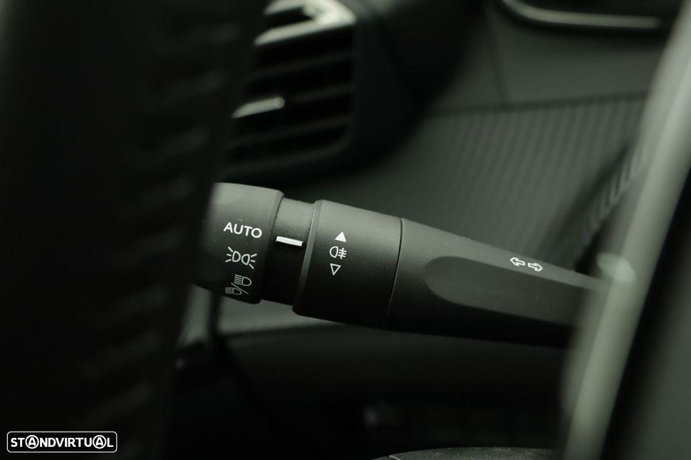 Peugeot 208 1.2 Allure - 18