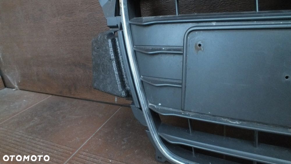 Atrapa zderzaka Audi A4 B9 8K0853651F - 3