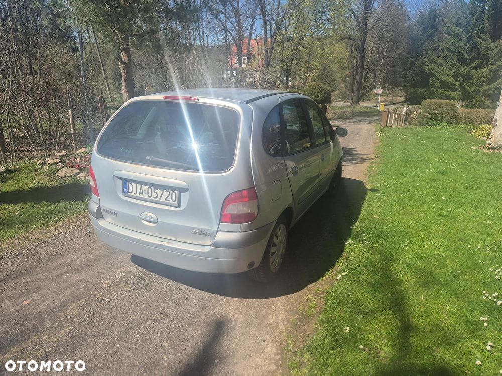 Renault Scenic 1.6 16V EXA - 5