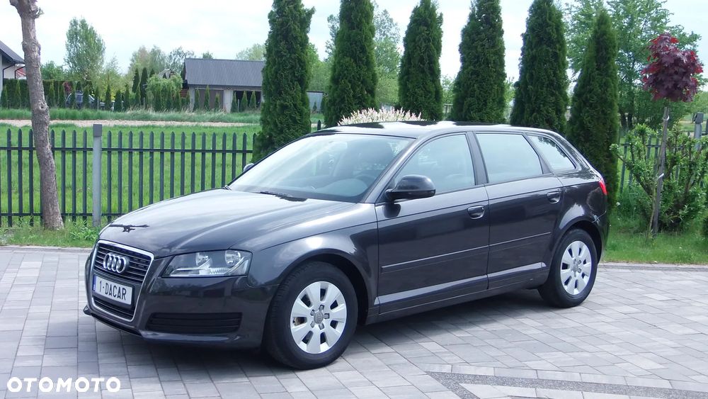 Audi A3 Sportback 1.6 TDI DPF Attraction - 6
