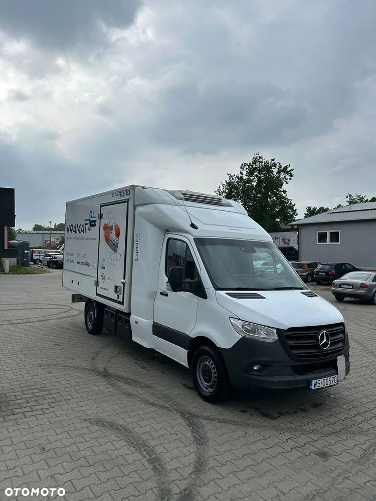 Mercedes-Benz Sprinter - 2