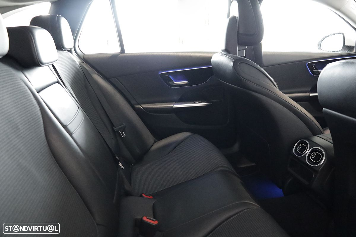 Mercedes-Benz C 220 d Avantgarde - 23