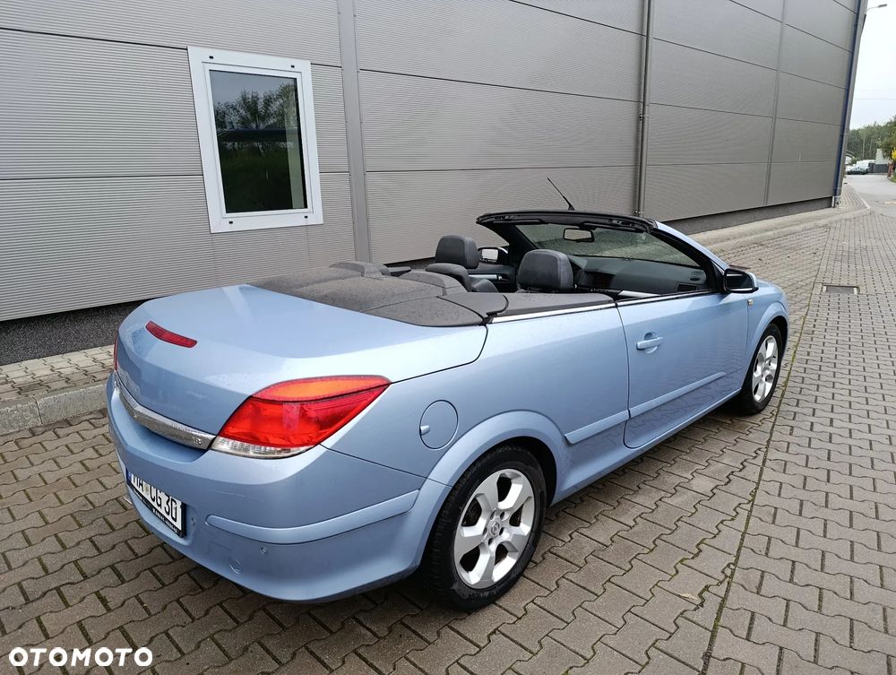 Opel Astra Twin Top 1.8 Endless Summer - 29