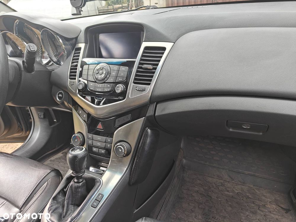 Chevrolet Cruze 1.4 T LTZ - 10