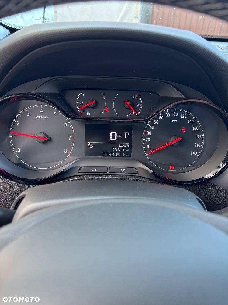Opel Crossland - 13