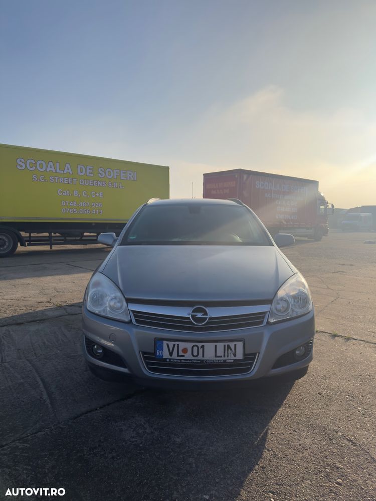 Opel Astra 1.9 CDTI Caravan DPF Automatik Edition - 1