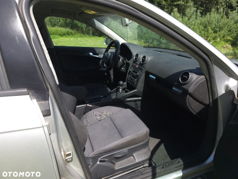 Audi A3 Sportback 1.9 TDI DPF Attraction - 10