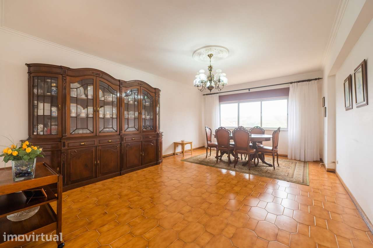 Apartamento T3 Venda em Massamá e Monte Abraão,Sintra - Grande imagem: 2/46