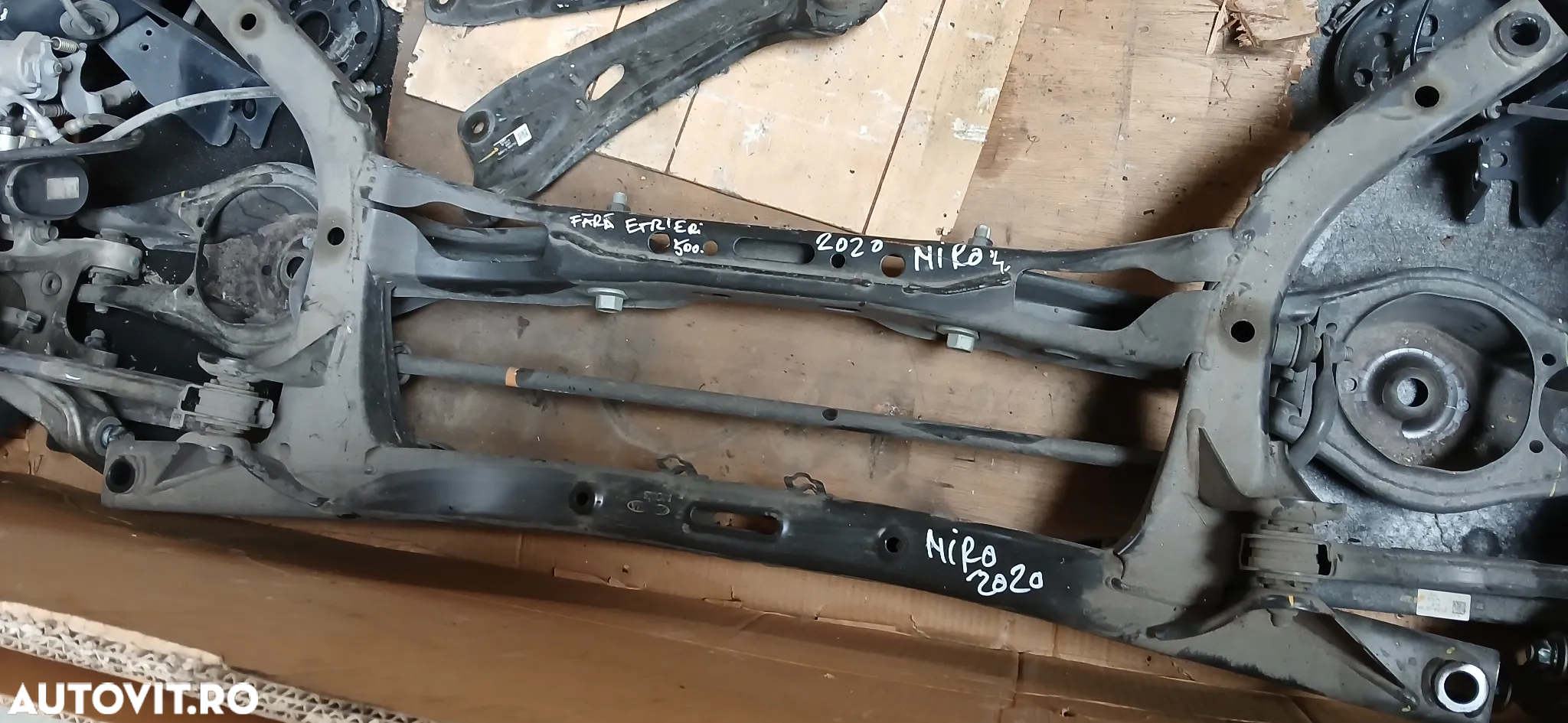 Punte spate Kia Niro 2020 - 2