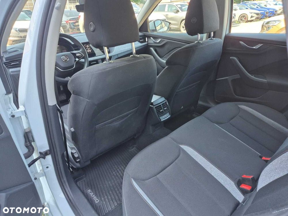 Skoda Kamiq 1.0 TSI Selection DSG - 34