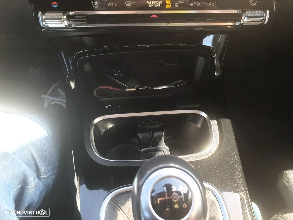 Mercedes-Benz CLA 180 d Progressive - 28