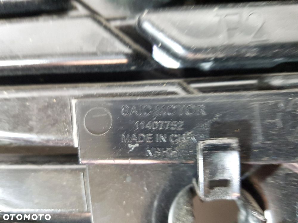 MG HS 18- GRILL ATRAPA KRATKA CHROM 11528225 ORYGINAŁ - 11