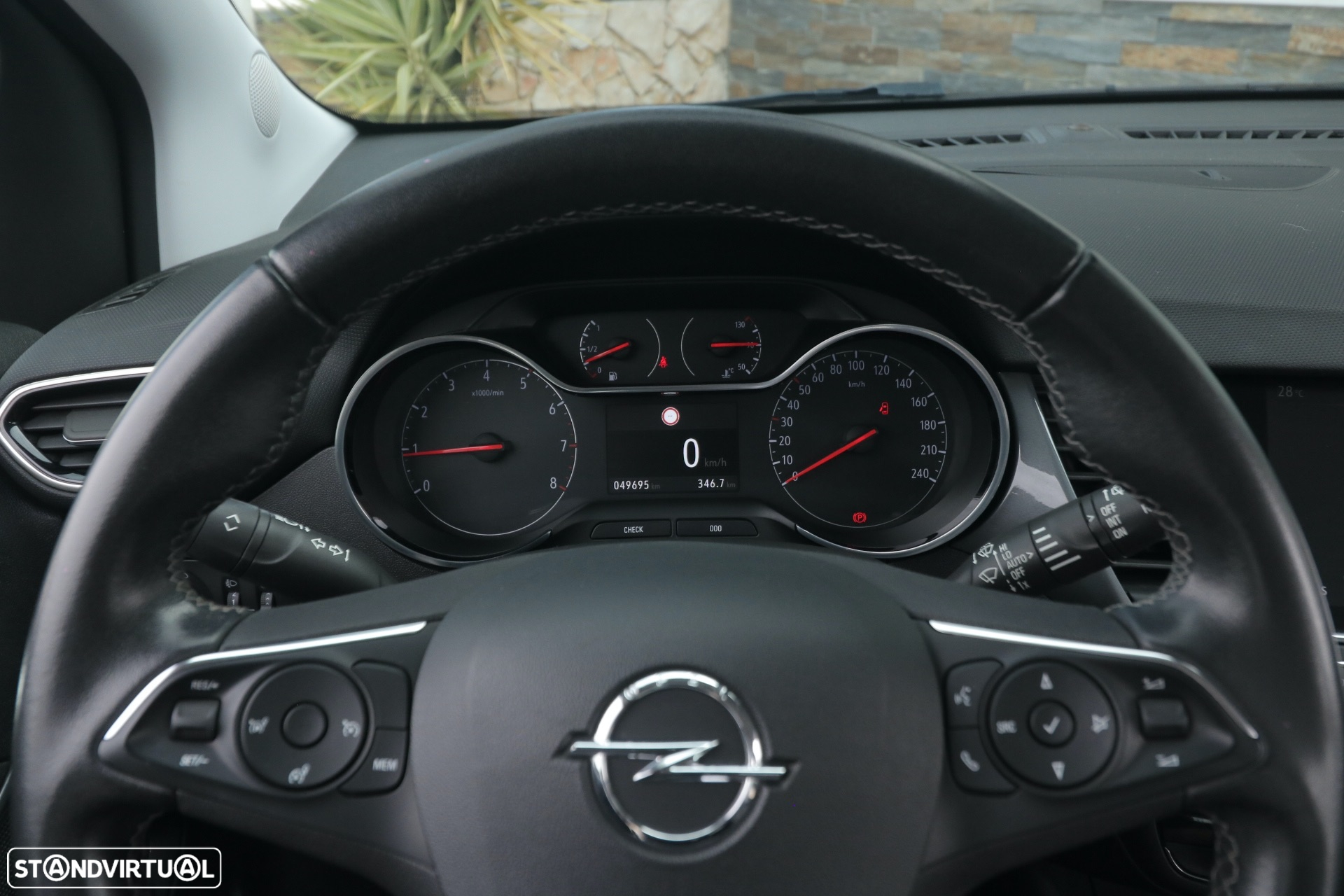 Opel Crossland X 1.2 T Innovation - 19