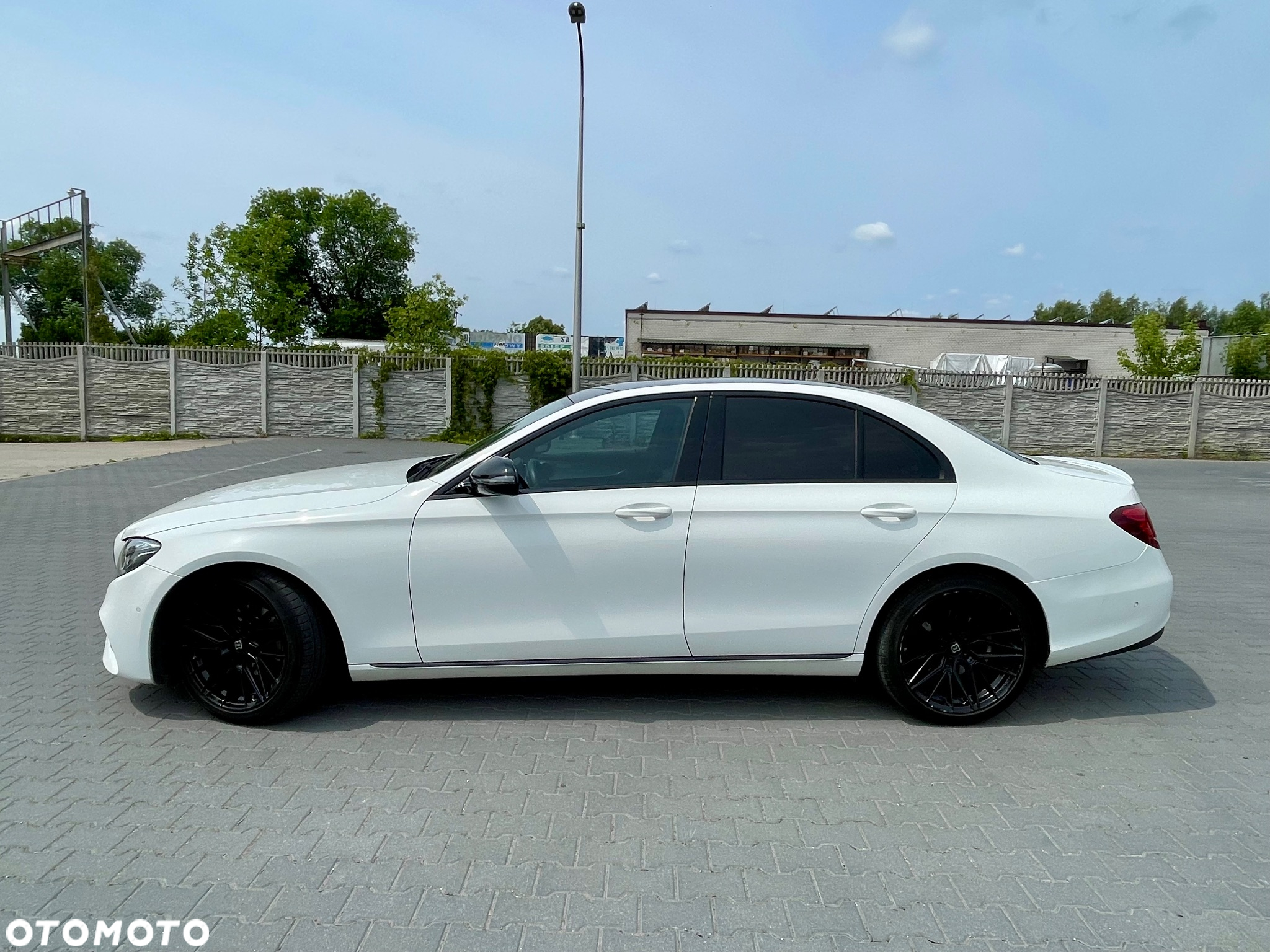 Mercedes-Benz Klasa E 220 d 9G-TRONIC Sportstyle Edition - 4