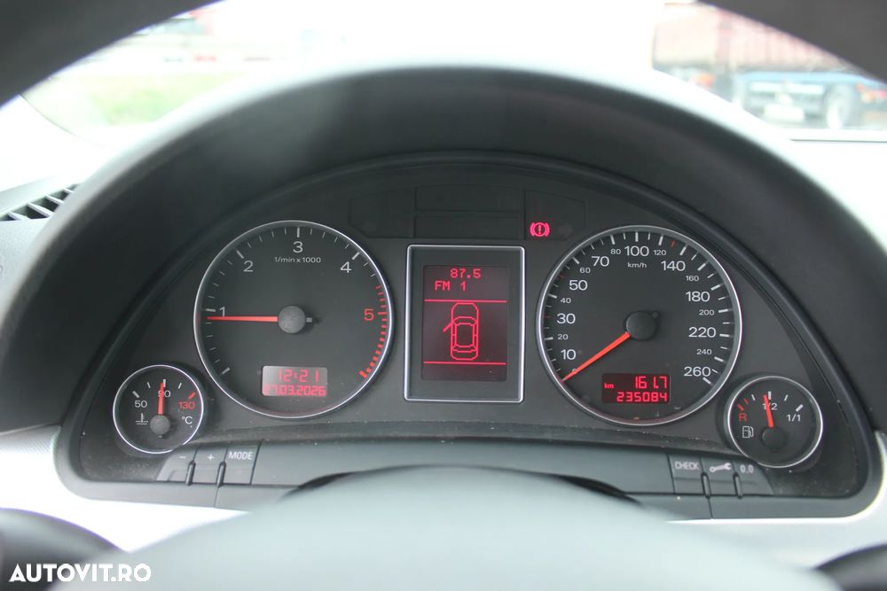 Audi A4 2.0 TDI DPF - 13