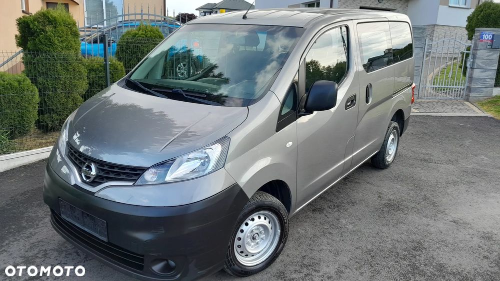 Nissan NV200 - 11
