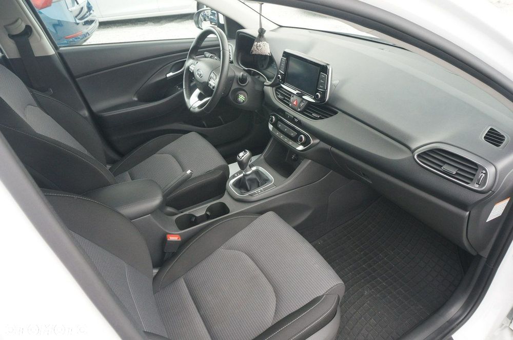 Hyundai i30 - 24