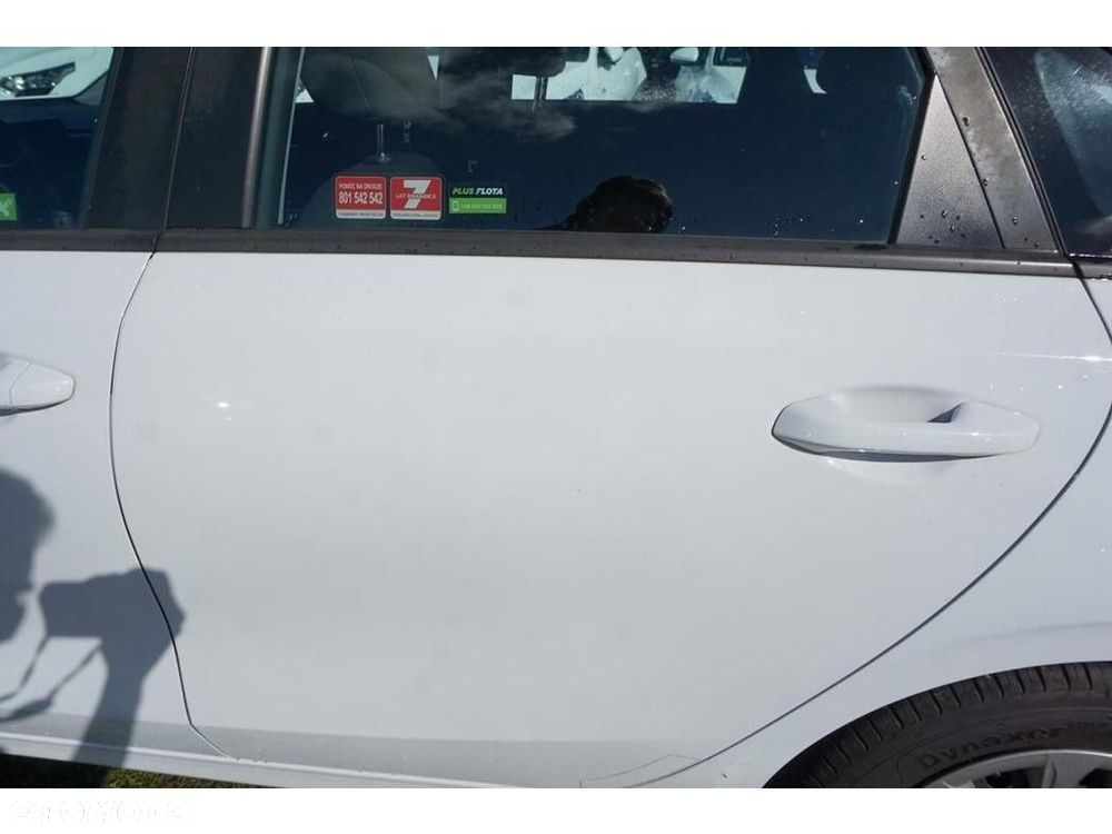 Kia Ceed - 38