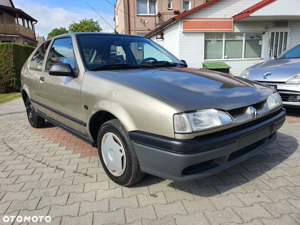 Renault 19 - 4