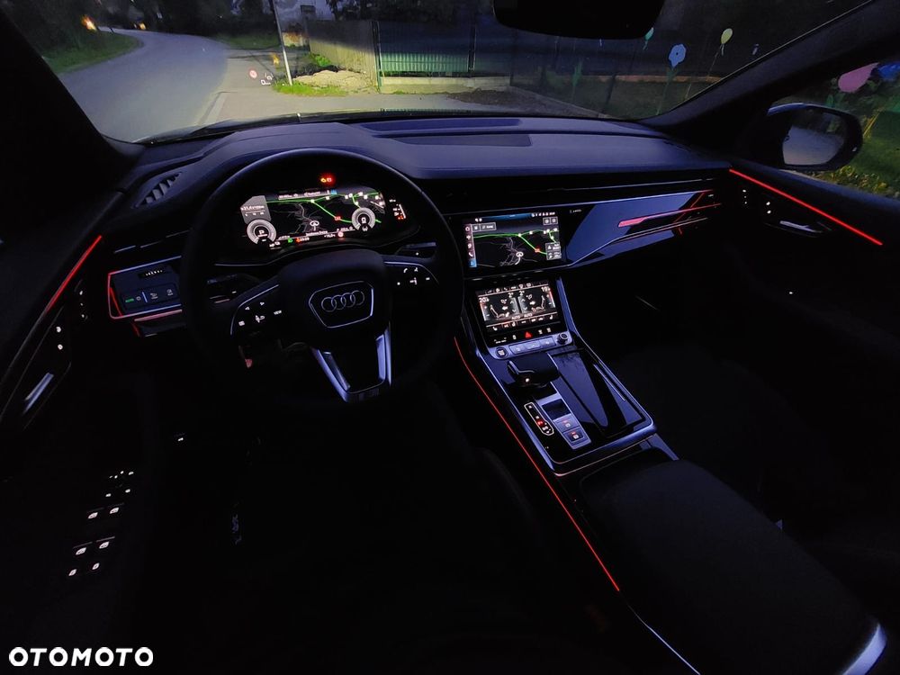 Audi Q8 - 33