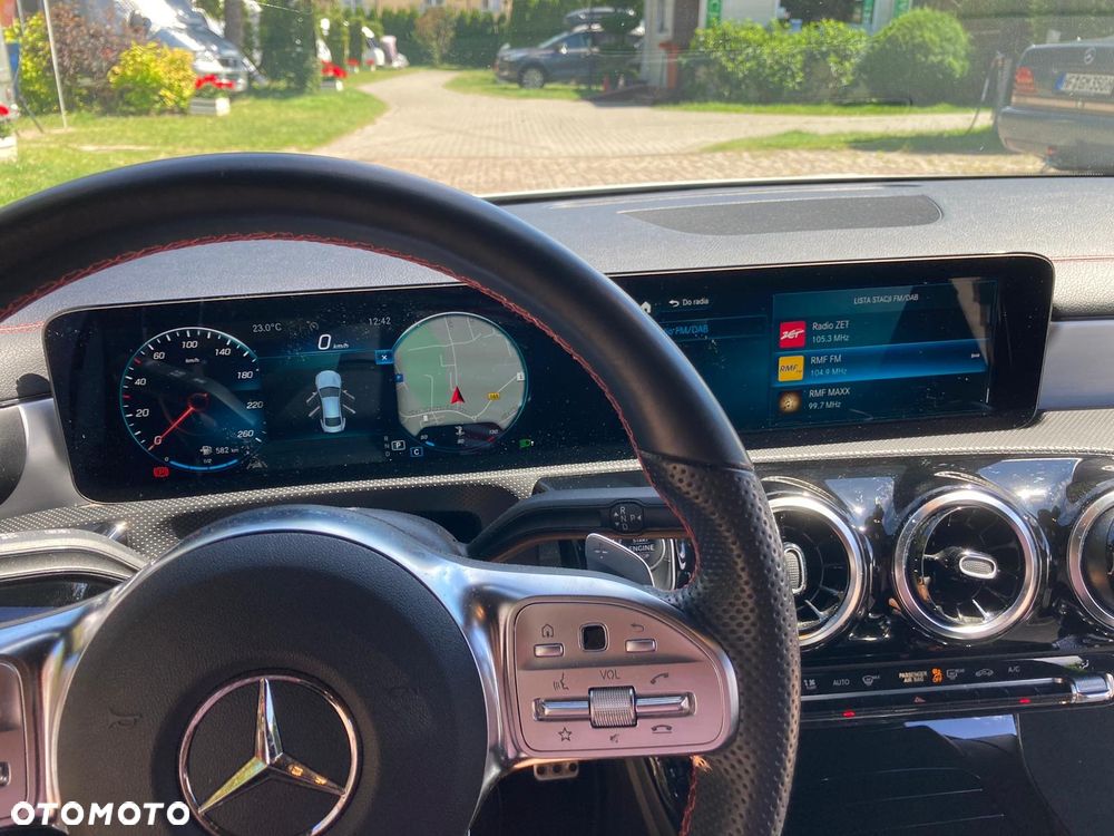 Mercedes-Benz CLA 250 AMG Line 7G-DCT - 4