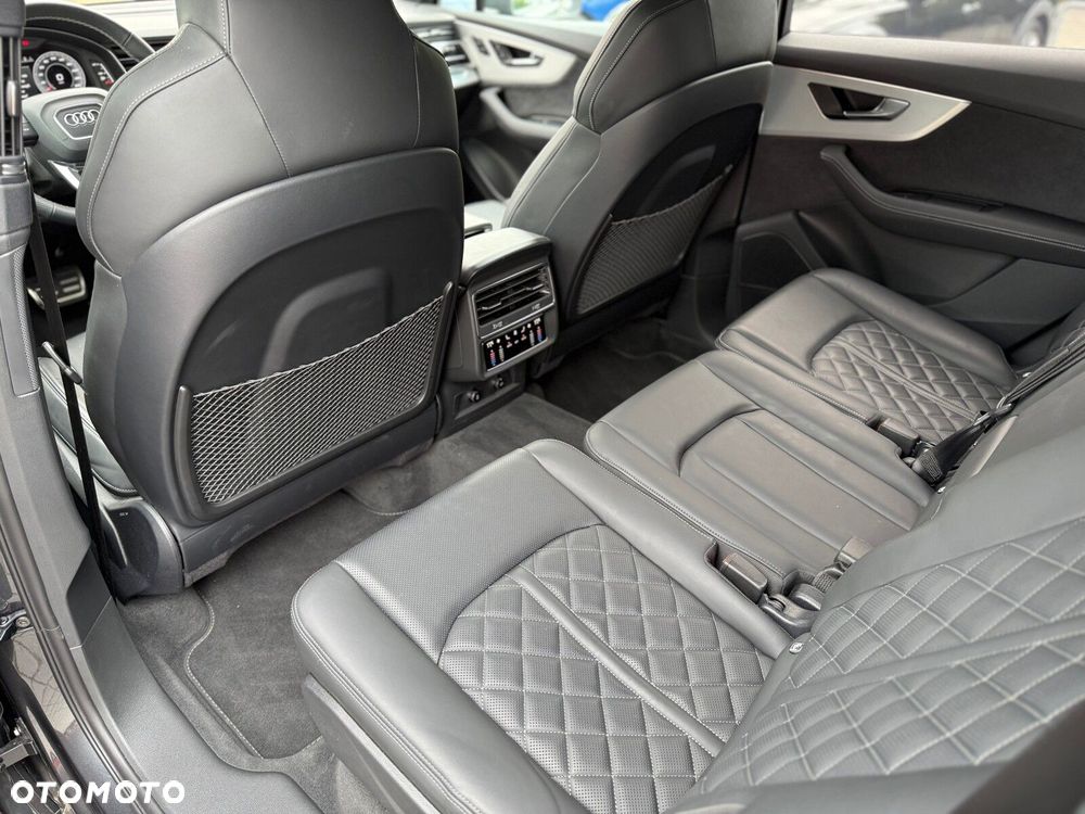 Audi Q7 - 19