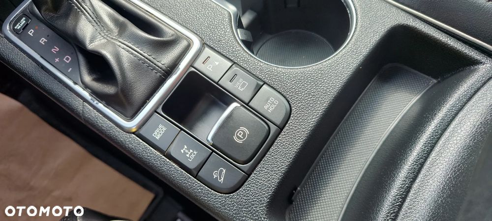 Kia Sportage 2.0 CRDI AWD Eco-Dynamics+ (48V M-H) PLATINUM - 36