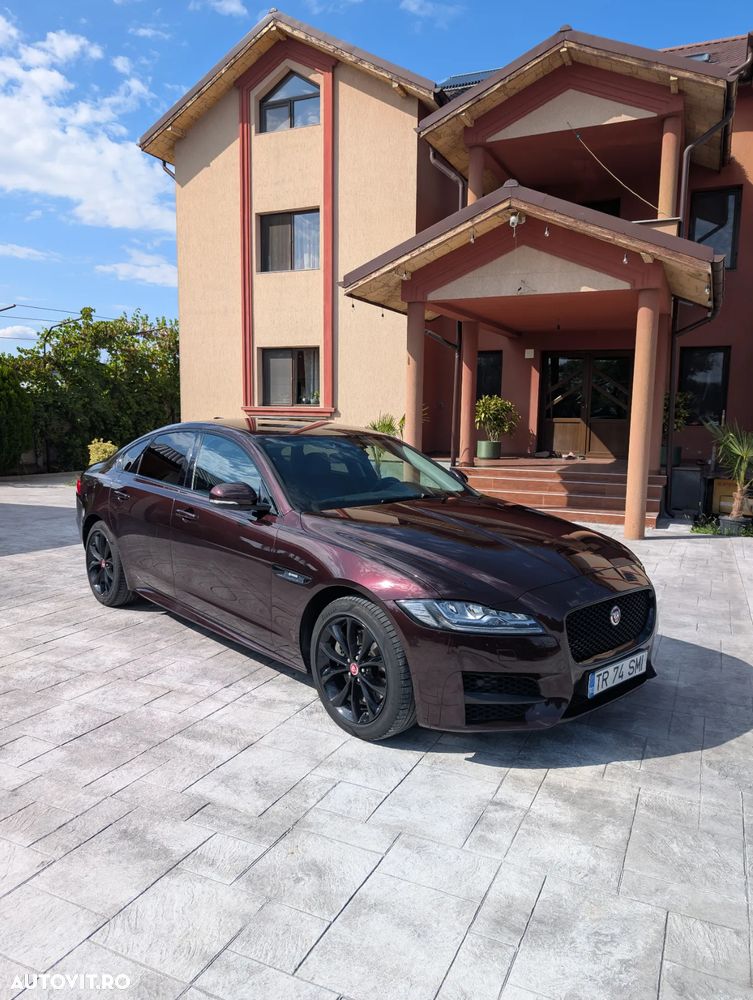 Jaguar XF 25d AWD R-Sport - 10