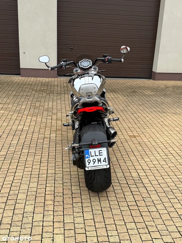 Triumph Rocket - 4