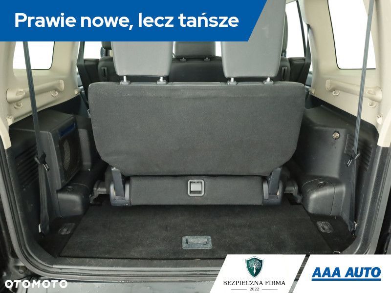 Mitsubishi Pajero - 12