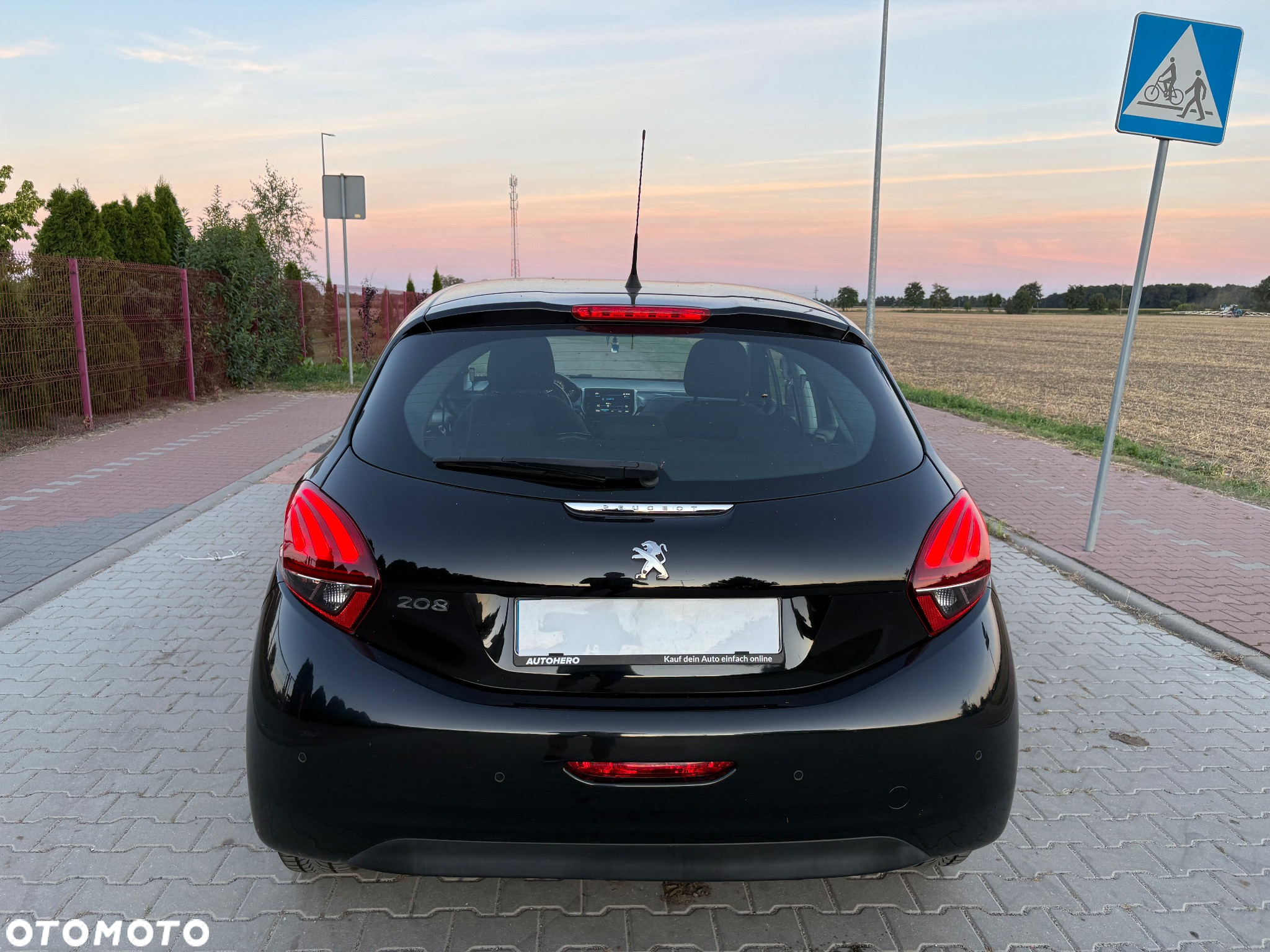 Peugeot 208 PureTech 82 Start & Stop Tech Edition - 8